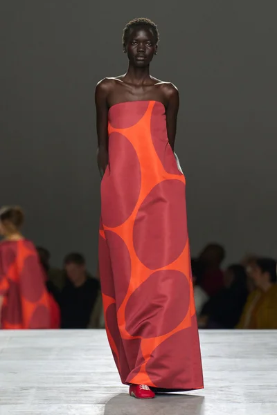 Look 53